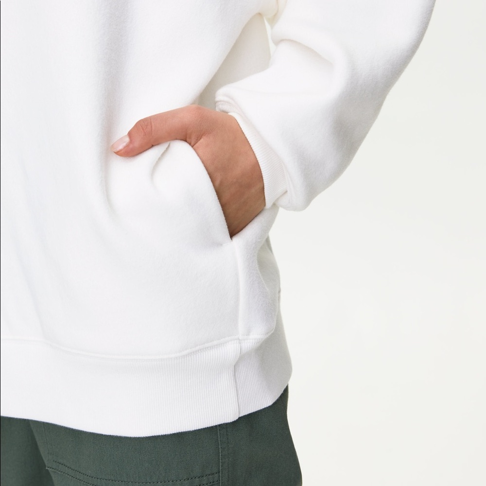 Aritzia Cozy Fleece Boyfriend Mock Sweatshirt NWT - Picture 4 of 9